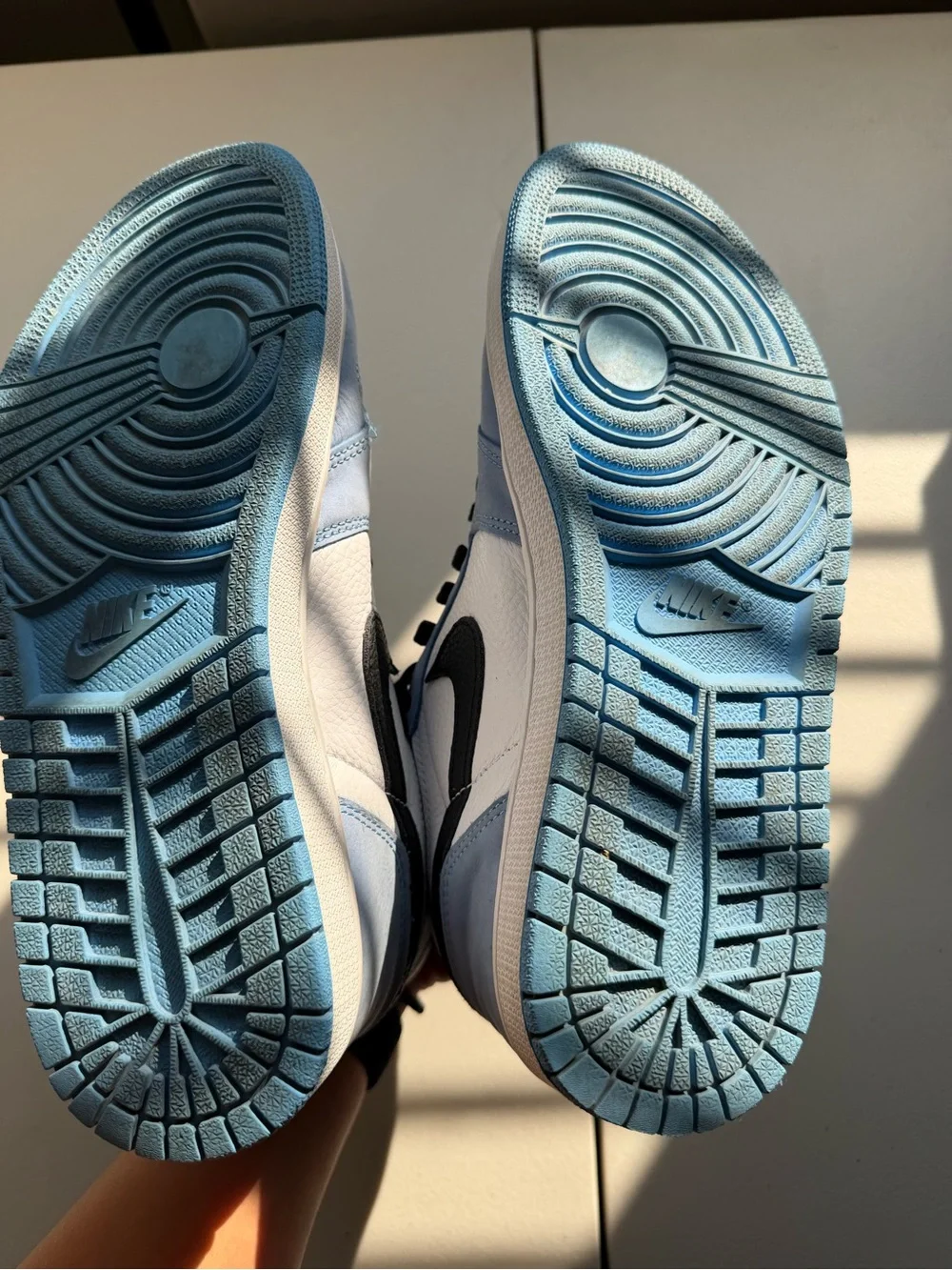 Jordan Air Retro 1 Carolina Blue